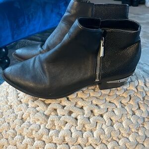 Circus by Sam Edelman spike ankle booties
